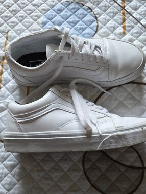 Vans White Low-Top Sneakers